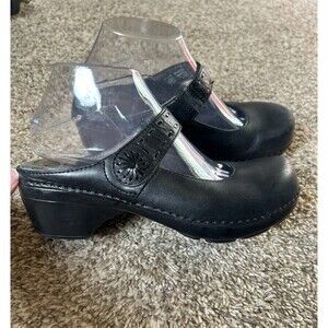 DANSKO Solitaire Mary Jane clogs women's 38 7.5-8 Black Leather Rounded Toe Mule